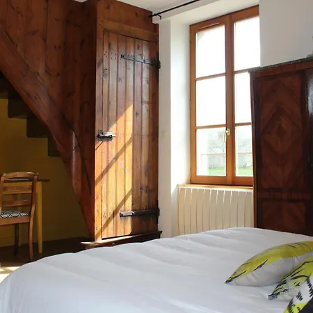 La Maison Du Chateau De Vassy, Pres Du Mont Saint Michel Ferienhaus *
