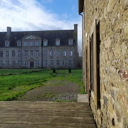 Ferienhaus La Maison Du Chateau De Vassy, Pres Du Mont Saint Michel