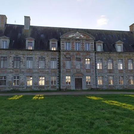 La Maison Du Chateau De Vassy, Pres Du Mont Saint Michel Ferienhaus